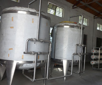 पेय संयंत्र के लिए खाद्य औद्योगिक जल उपचार उपकरण स्टेनलेस स्टील पानी के टैंक